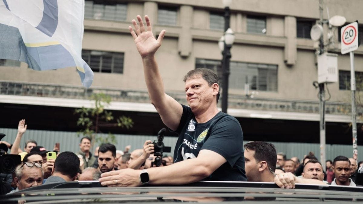 Tarcísio: ajudarei Flávio Bolsonaro no 2º turno, até fora de SP