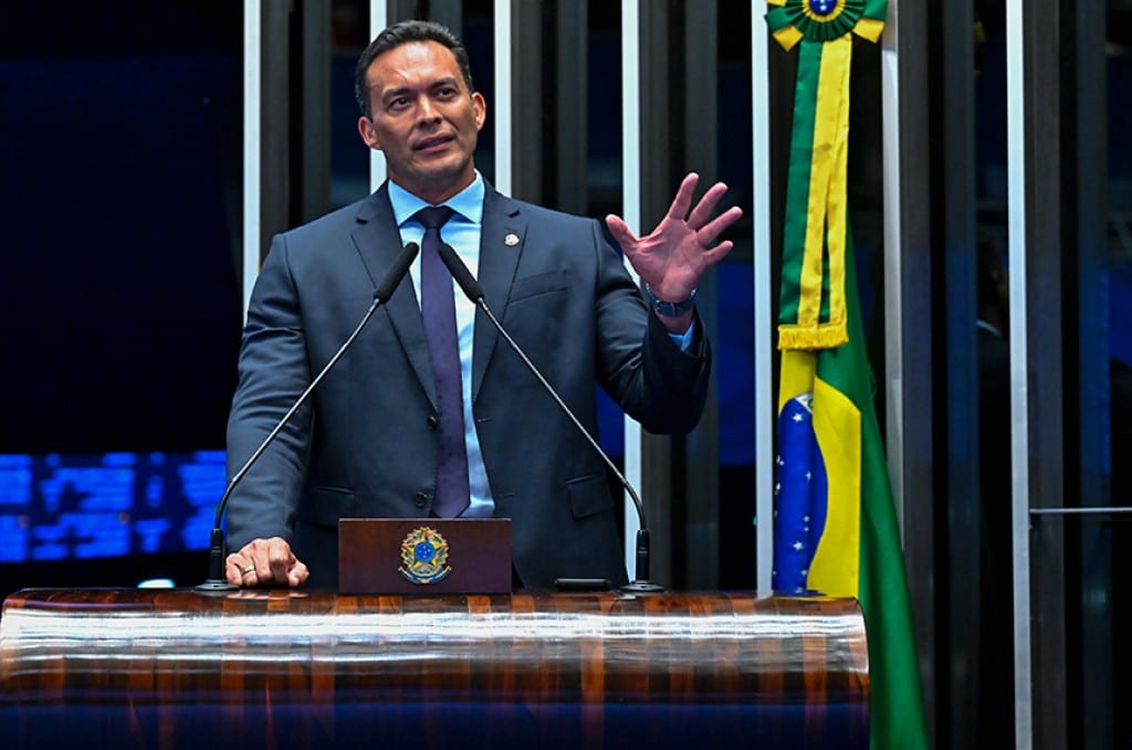 Styvenson Valentim prevê que fim da escala 6×1 vai beneficiar 15 milhões