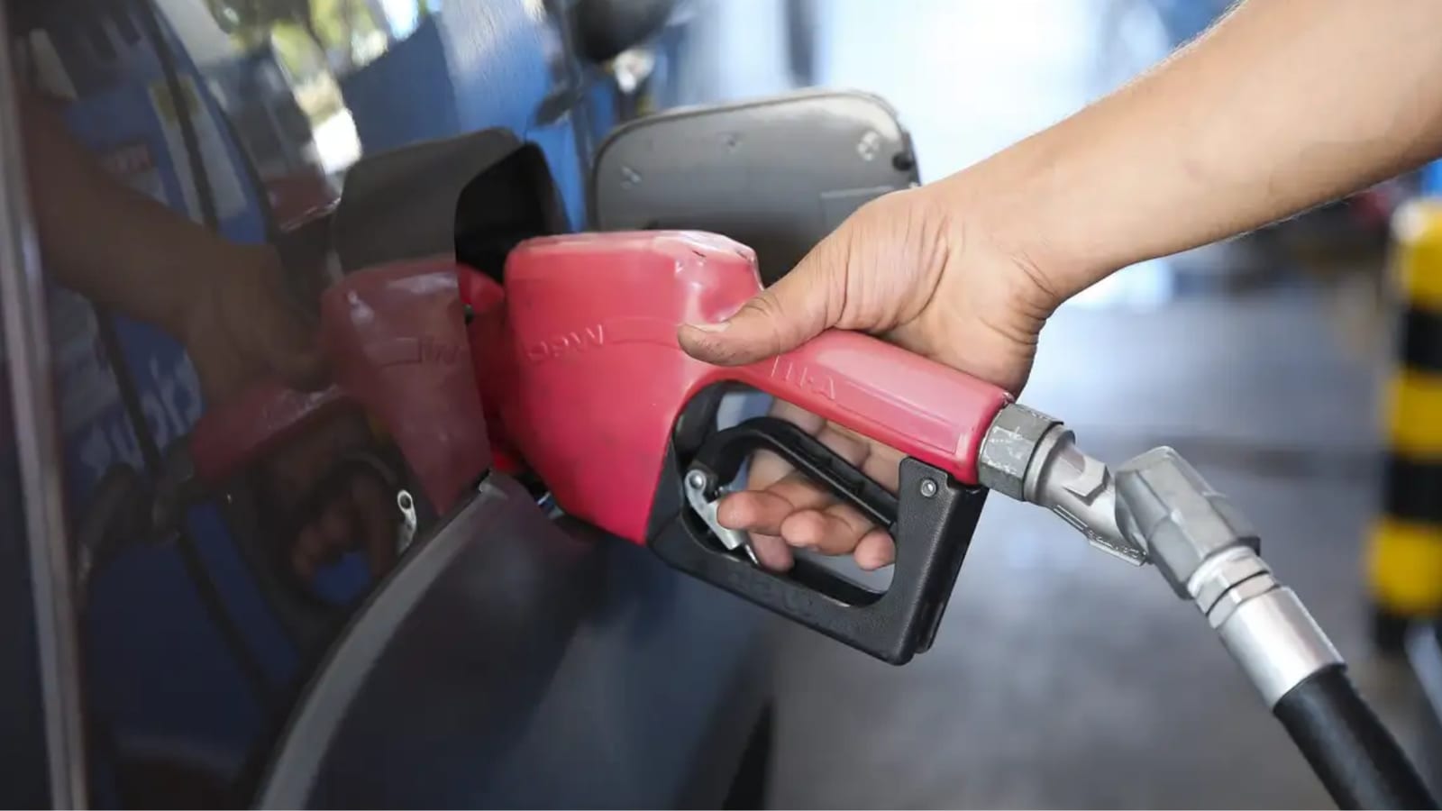 Governo prorroga por um mês subvenção de R$ 2,12 ao diesel