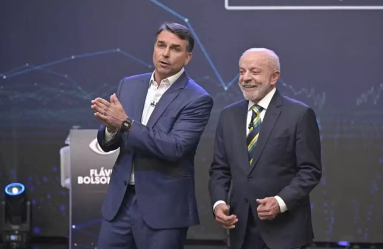 Lula e Flávio Bolsonaro fazem últimos atos de campanha no Sudeste antes do segundo turno