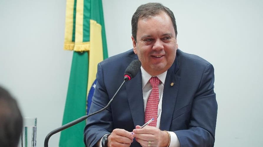 Elmar Nascimento agradeceu Daniel Vorcaro por entrega de “volume” antes da eleição