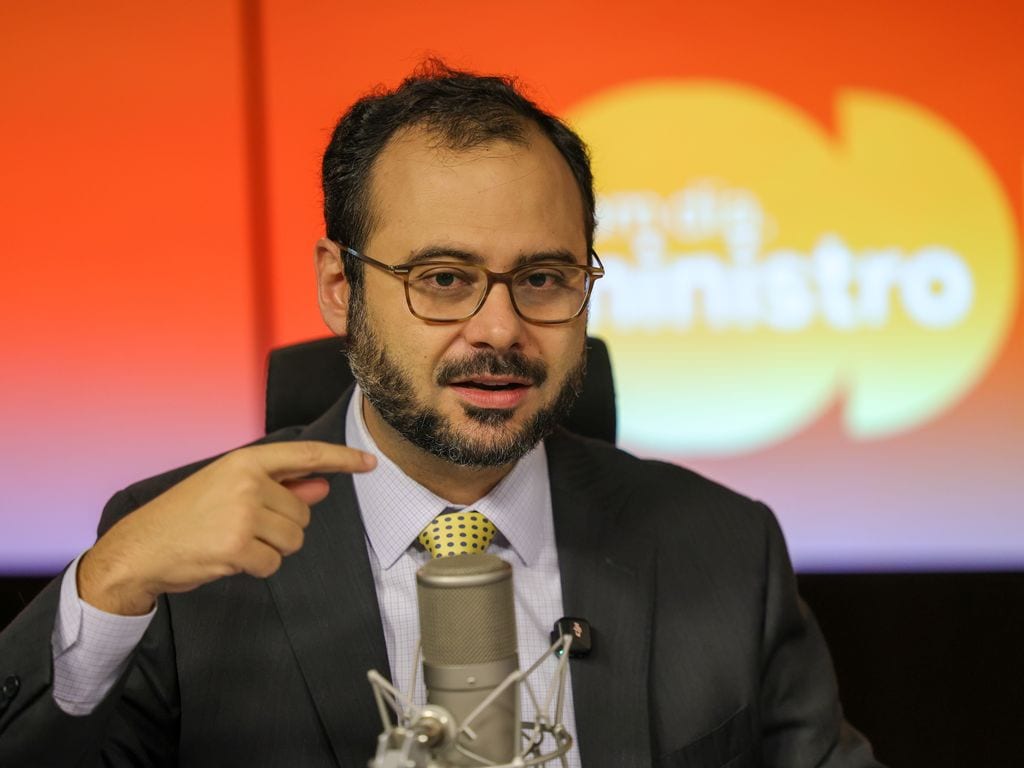 Governo prevê repasse de até R$ 5 mil a MEIs sem cobrança de juros