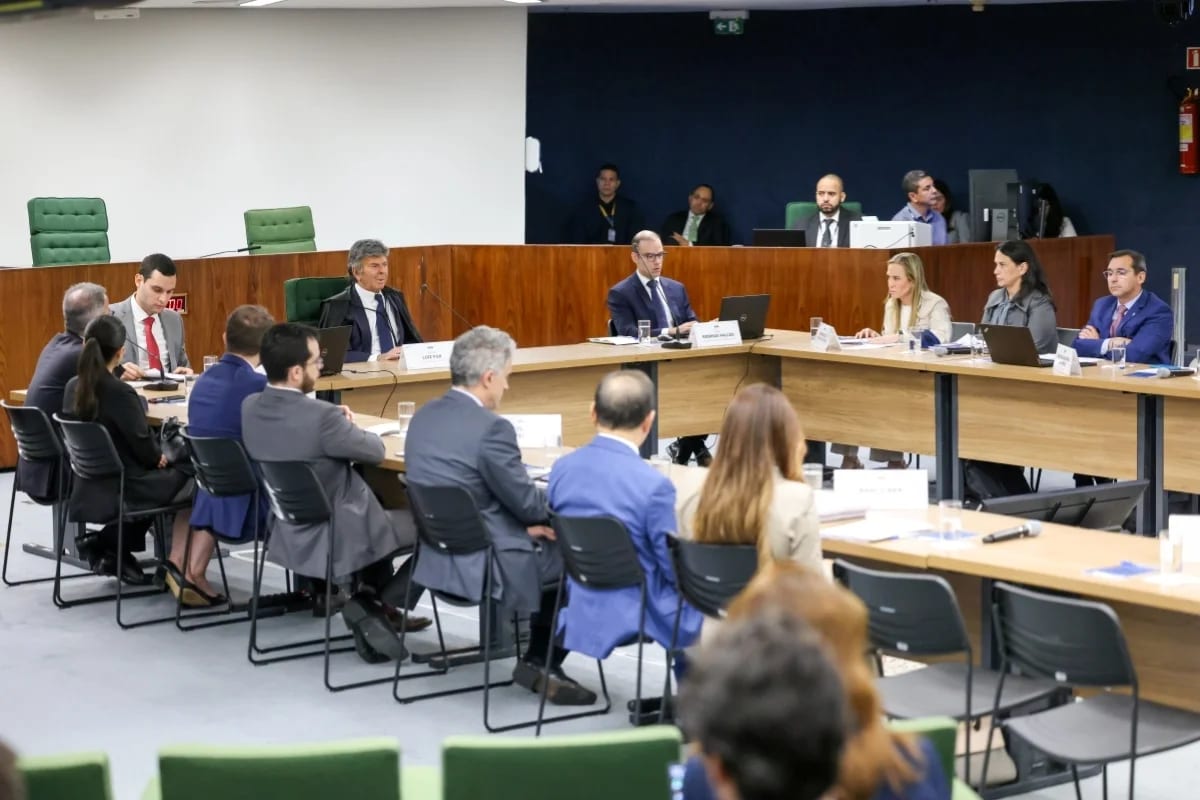 Reunião no STF sobre empréstimo ao BRB acaba sem acordo em clima de tensão