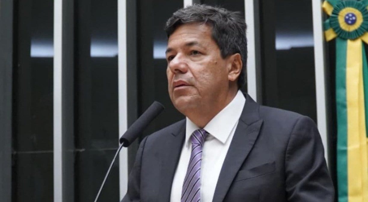Candidato ao Senado, Mendonça Filho participa de sabatina na Rádio Jornal