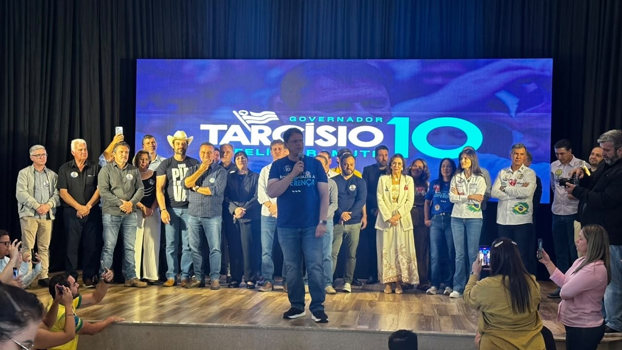 Tarcísio diz que Estado paga à parte investimentos em equipamentos de hospitais administrados por OSs