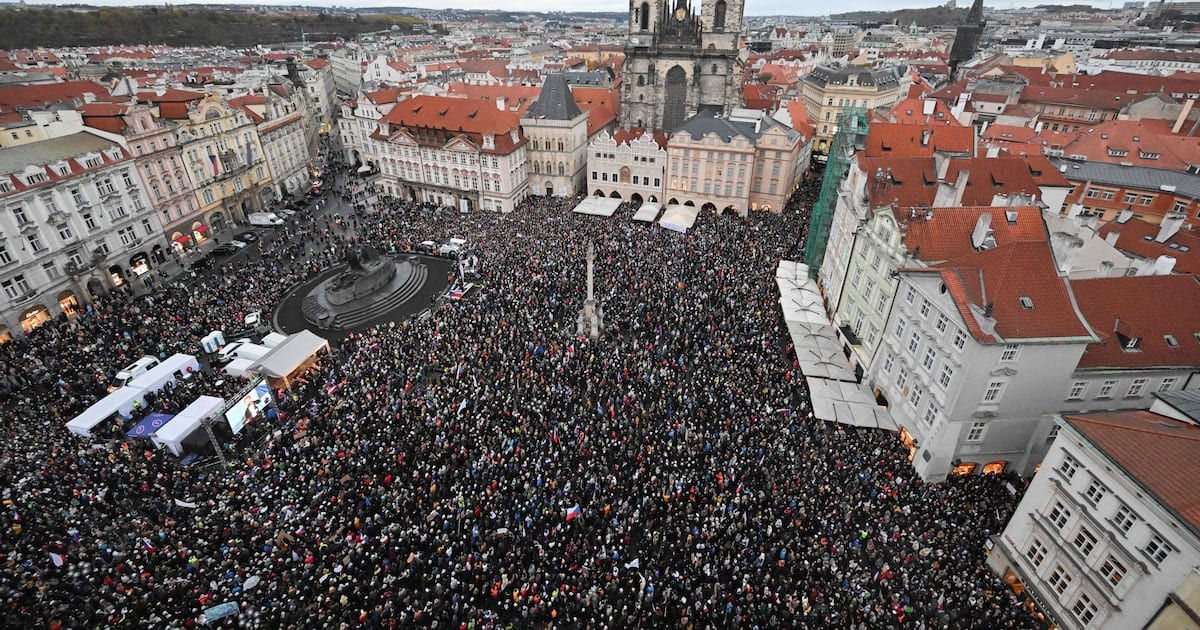 Manifestação em Praga desafia planos do governo para a mídia pública