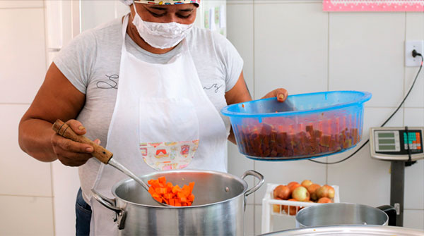 Araguaína altera alimentação escolar para mais eficiência e economia