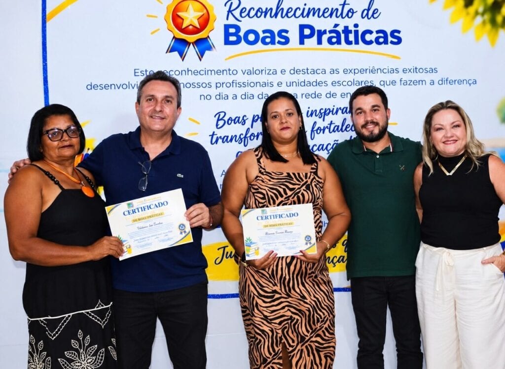 Prefeitura de São Francisco homenageia professores por boas práticas na educação