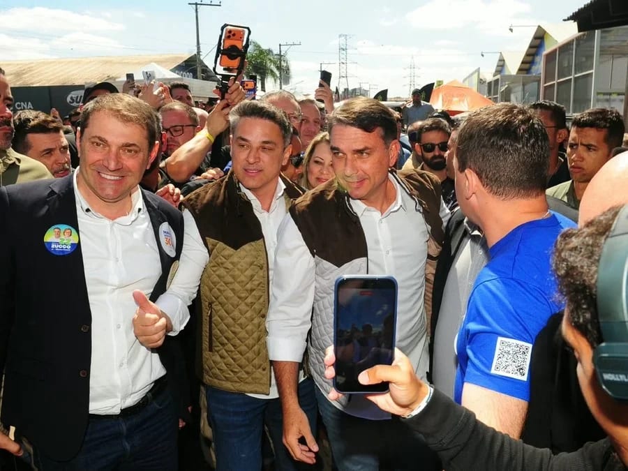 Flávio Bolsonaro visita a Expointer 2026 no Rio Grande do Sul