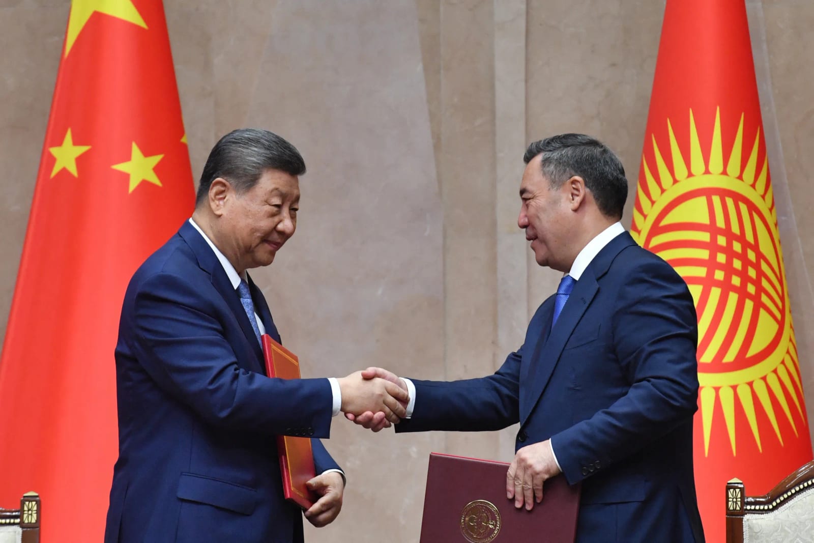 China anuncia centro de IA e 100 projetos de cooperação com países da Organização de Cooperação de Xangai