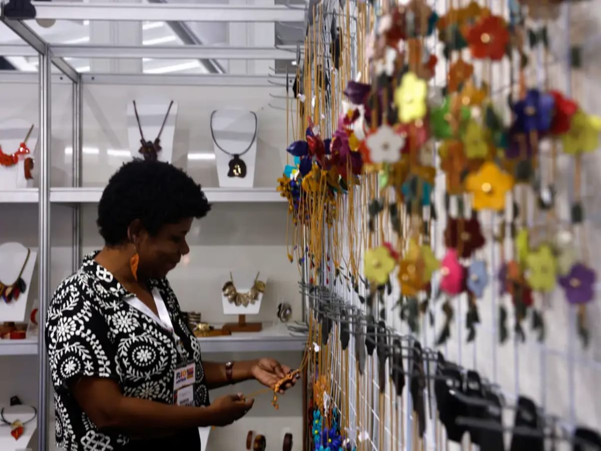Sebrae lança guia para incluir pequenos negócios em programas de governo de 2026