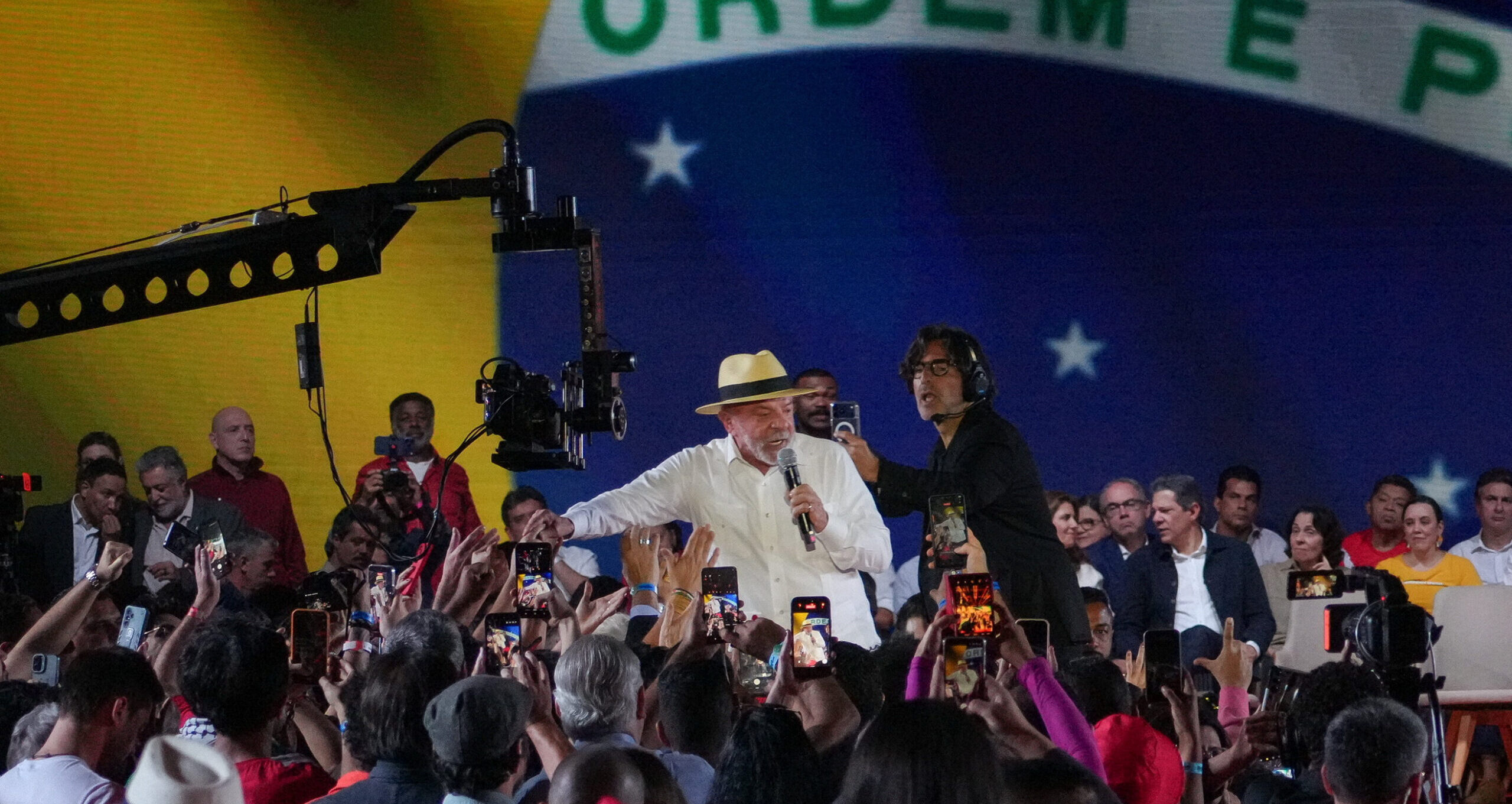 Lula indica Haddad como sucessor em convenção do PT