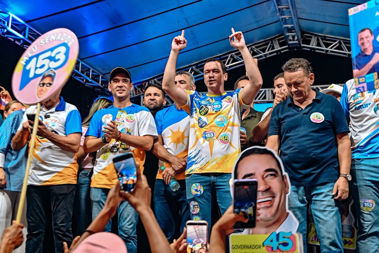 “É o povo que decide”: Alexandre encerra caminhada em Palmas após percorrer o Tocantins