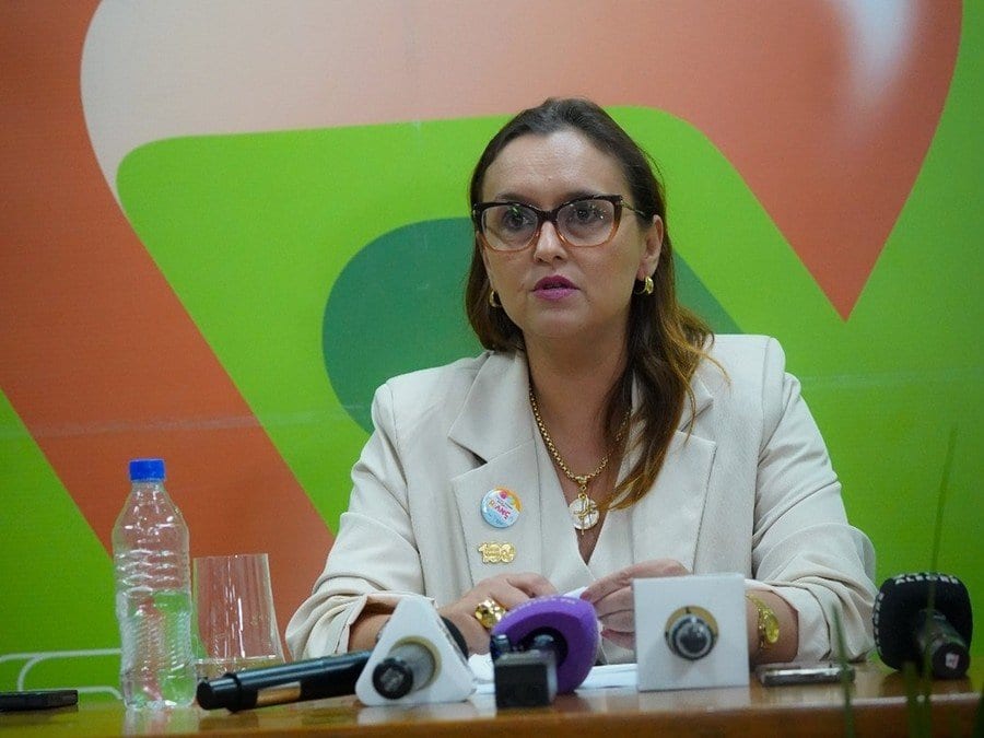 Claudinha expõe crise nas contas e atribui rombo à gestão Maranata