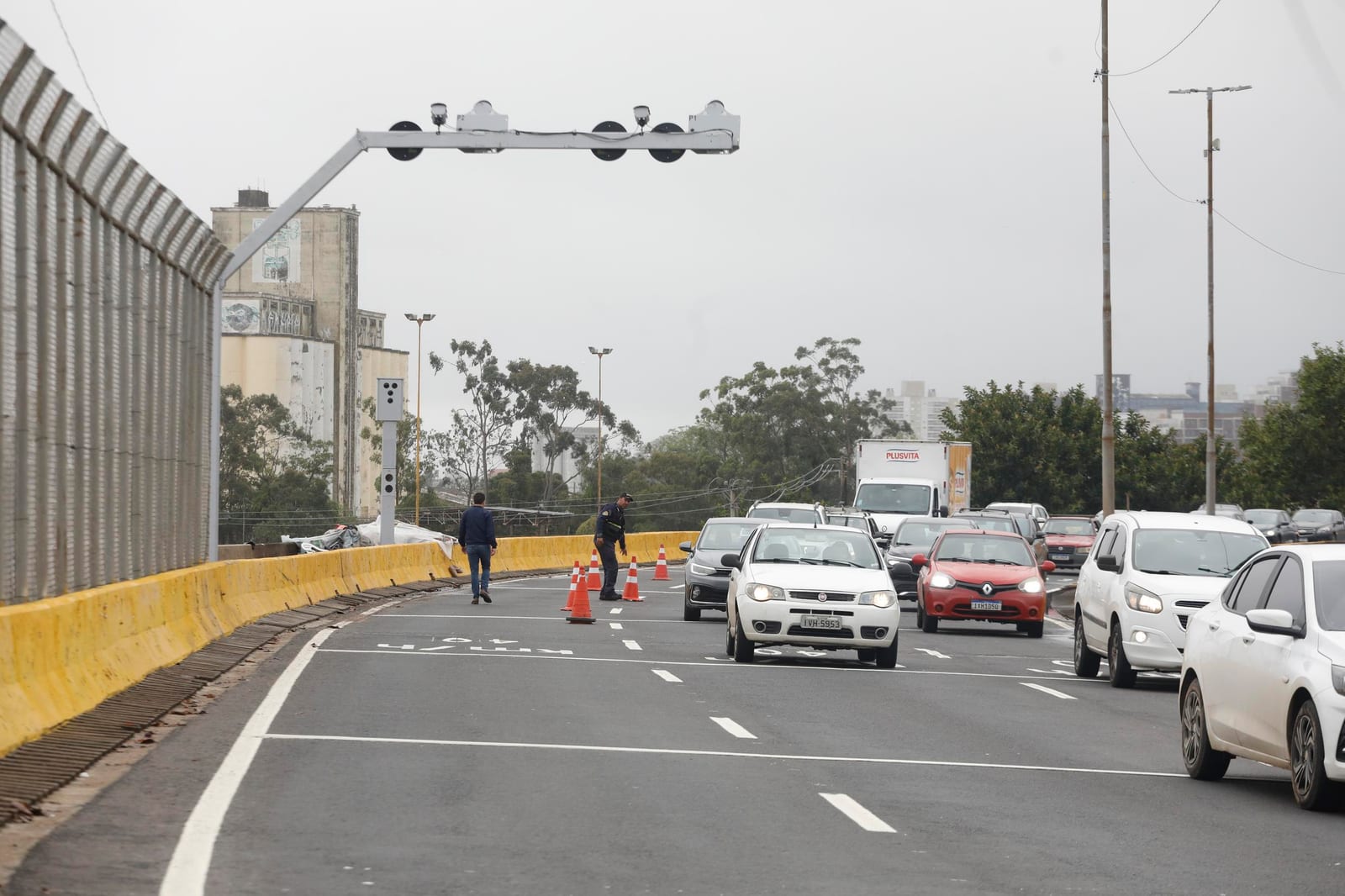 Lombada eletrônica no Corredor Humanitário começa a operar na segunda-feira