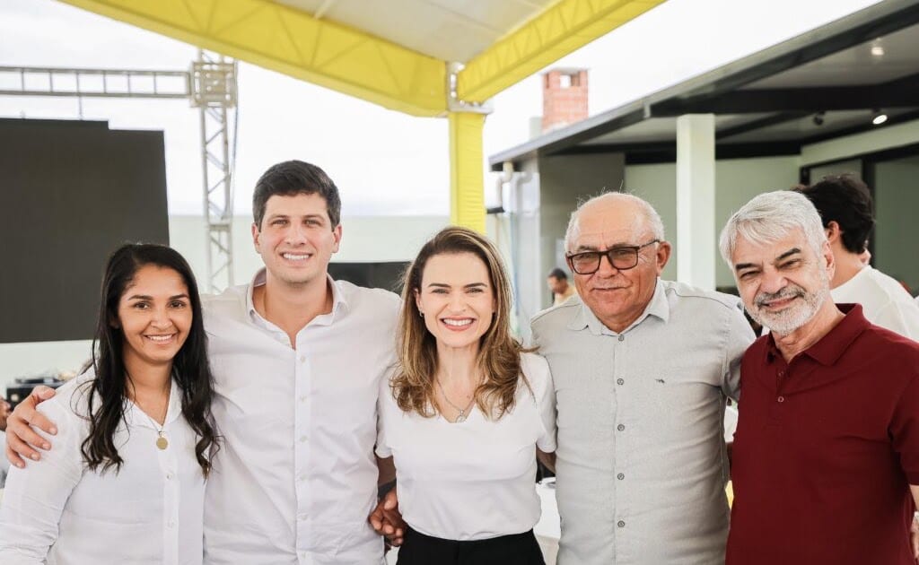 João Campos recebe apoio do vice-prefeito de Serrita e lideranças locais