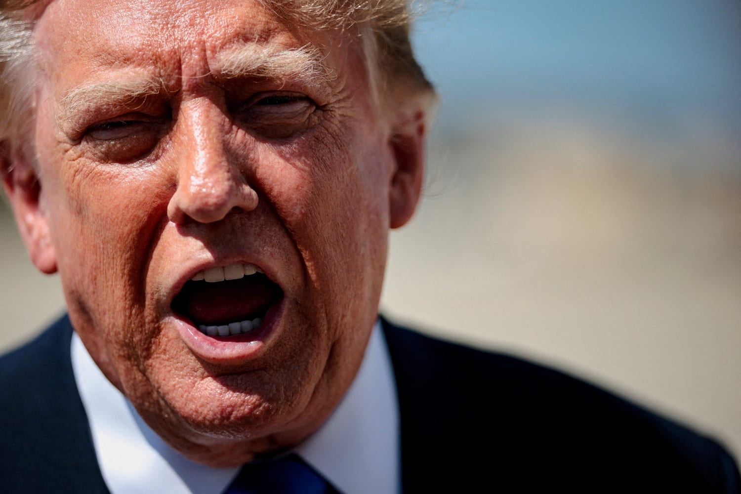 Em Ohio, Trump diz que pode negar ajuda se democratas vencerem