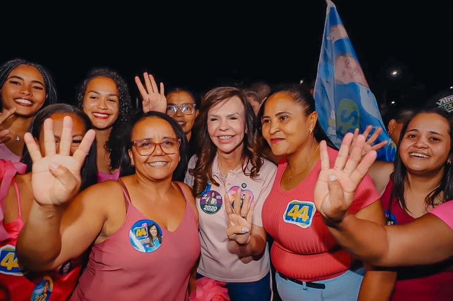 Dorinha promete pavimentação e novo estádio em Arraias