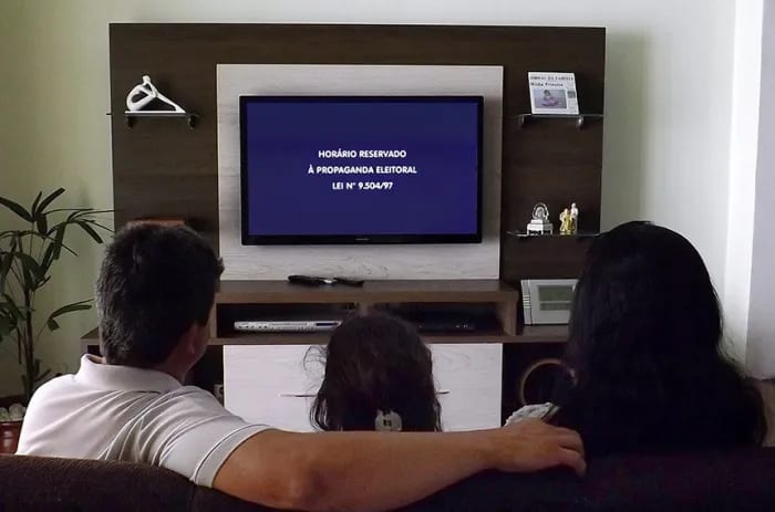 Eleições: propaganda gratuita no rádio e na TV volta nesta sexta