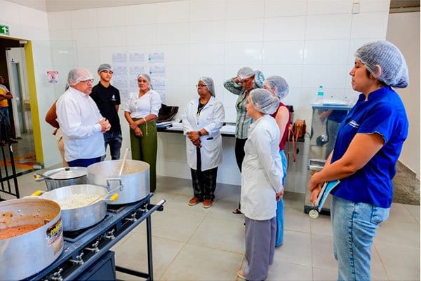 CAE-TO avalia positivamente novo modelo terceirizado de merenda em Araguaína