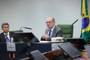 Gilmar Mendes pede vista e suspende julgamento sobre prazo de execuções individuais