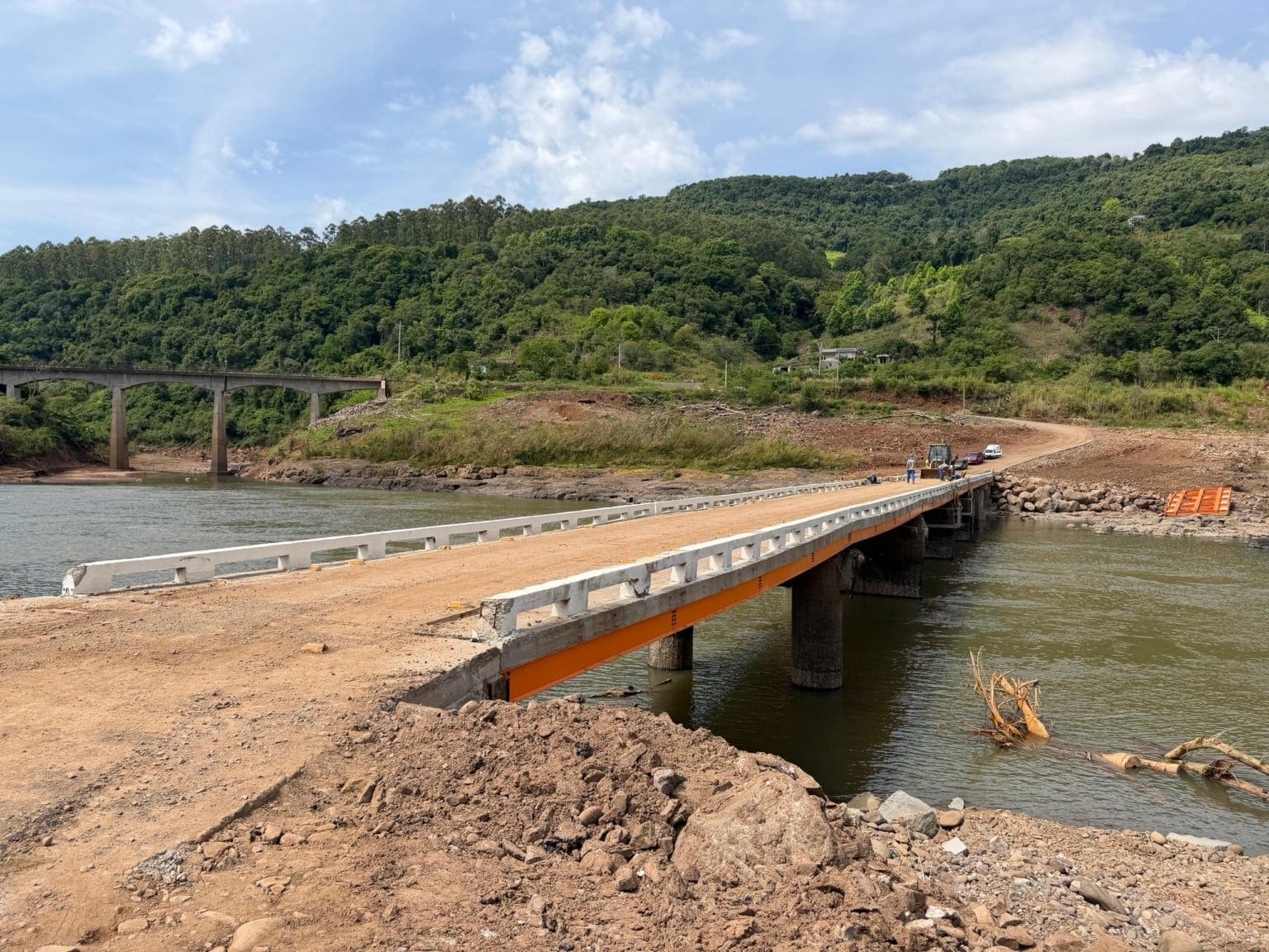 Ponte entre Cotiporã e Bento Gonçalves terá liberação temporária para veículos leves durante o feriadão