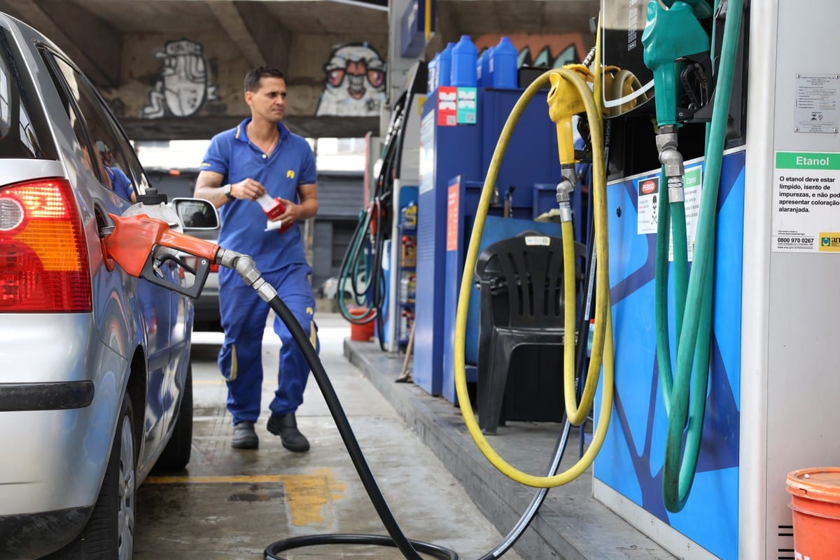Governo planeja aumentar mistura de etanol na gasolina para 35%