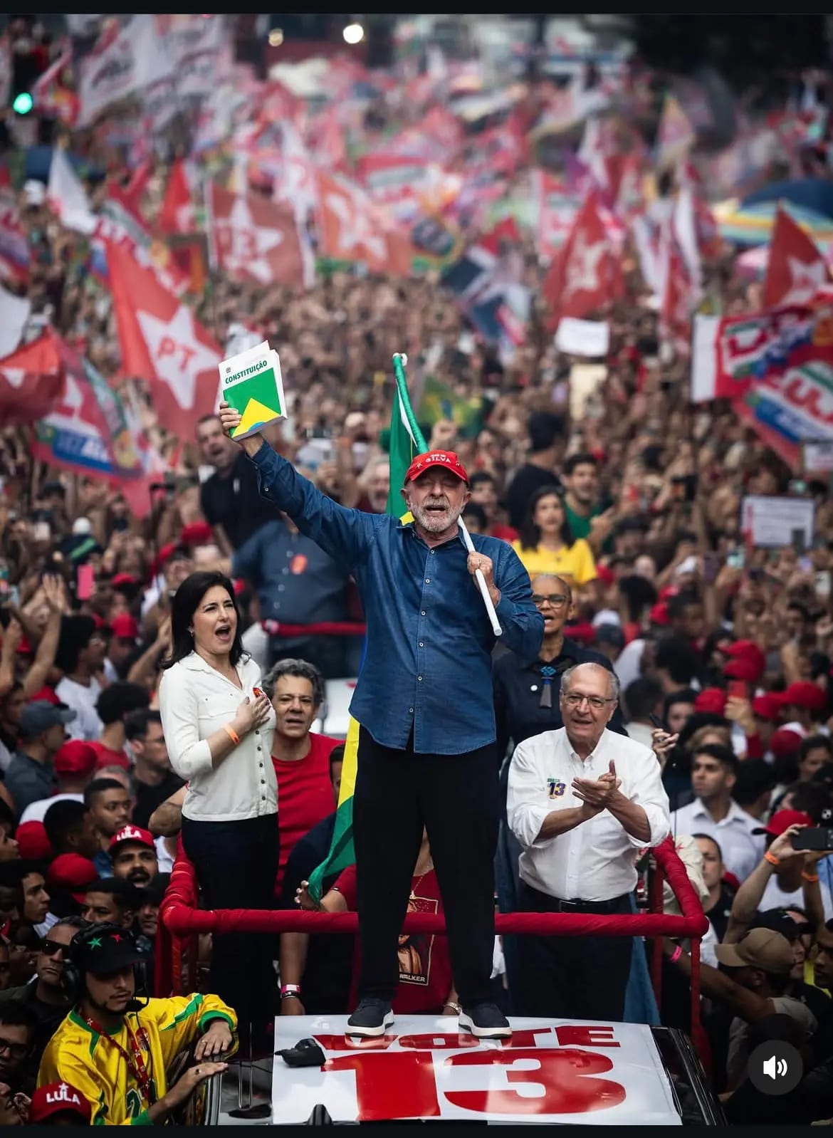 Datafolha projeta reeleição de Lula em virada sobre Flávio Bolsonaro