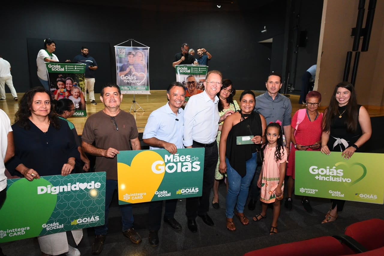 Aparecida reentrega 615 cartões de programas sociais nesta segunda (19/10)