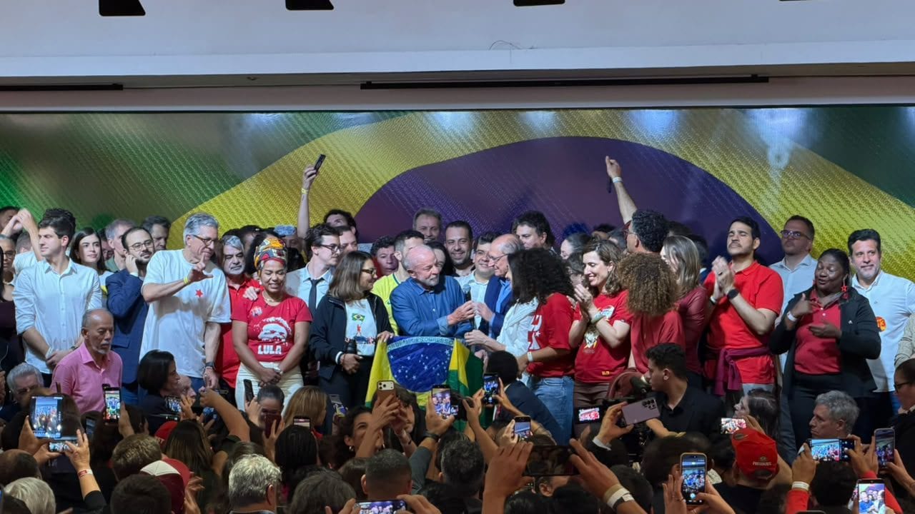 Líderes mundiais parabenizam Lula pela reeleição
