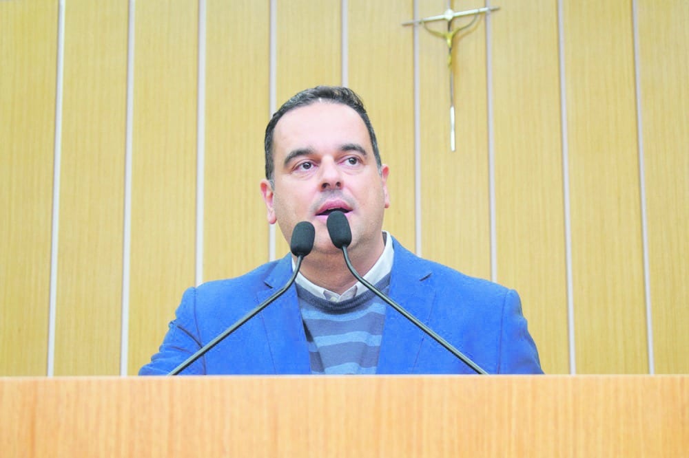 “Não faltou dinheiro, faltou fazer conta direito”, diz vereador sobre contas rejeitadas de Auricchio Jr.