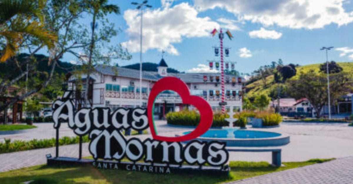 Águas Mornas abre Concurso e Processo Seletivo com salários de até R$ 10.109,68