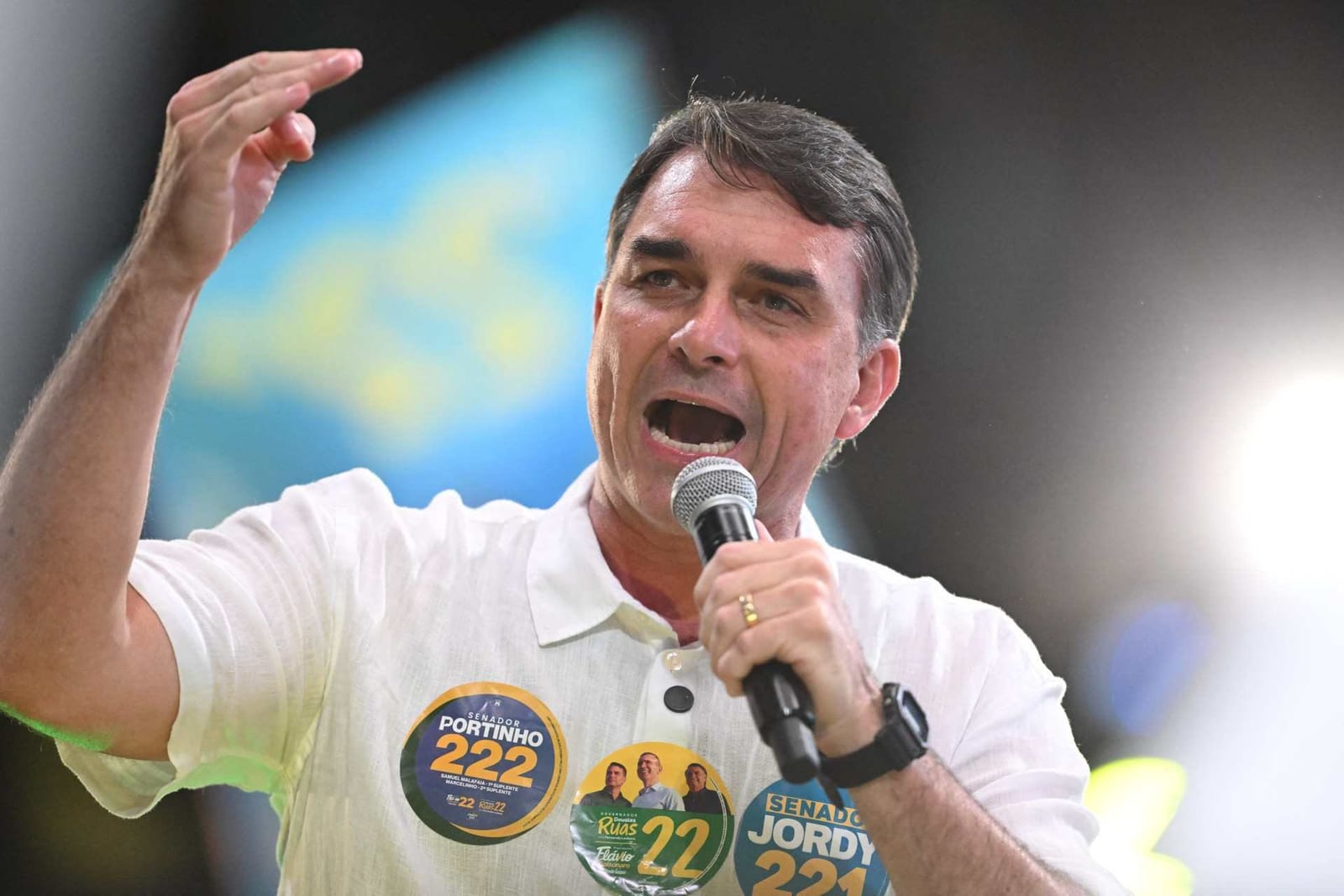 Flávio Bolsonaro terá encontro com Caiado nesta terça-feira em Goiânia