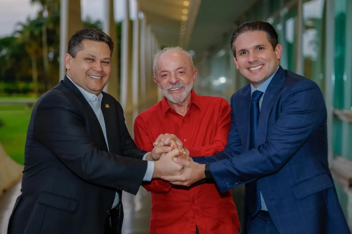 Reeleito, Lula recebe Motta e Alcolumbre no Alvorada em aceno ao centrão