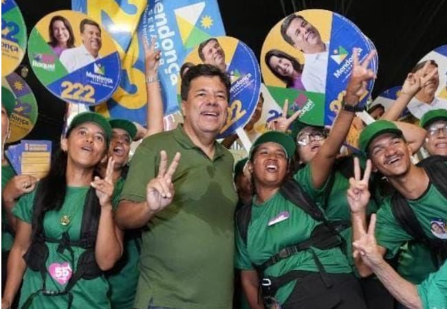 Mendonça começa a furar a bolha do palanque de Raquel e não perde oportunidade de acompanhá-la
