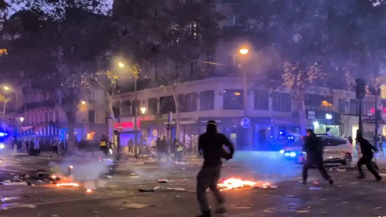 Protestos na França reúnem milhares de pessoas e levam a 135 detenções