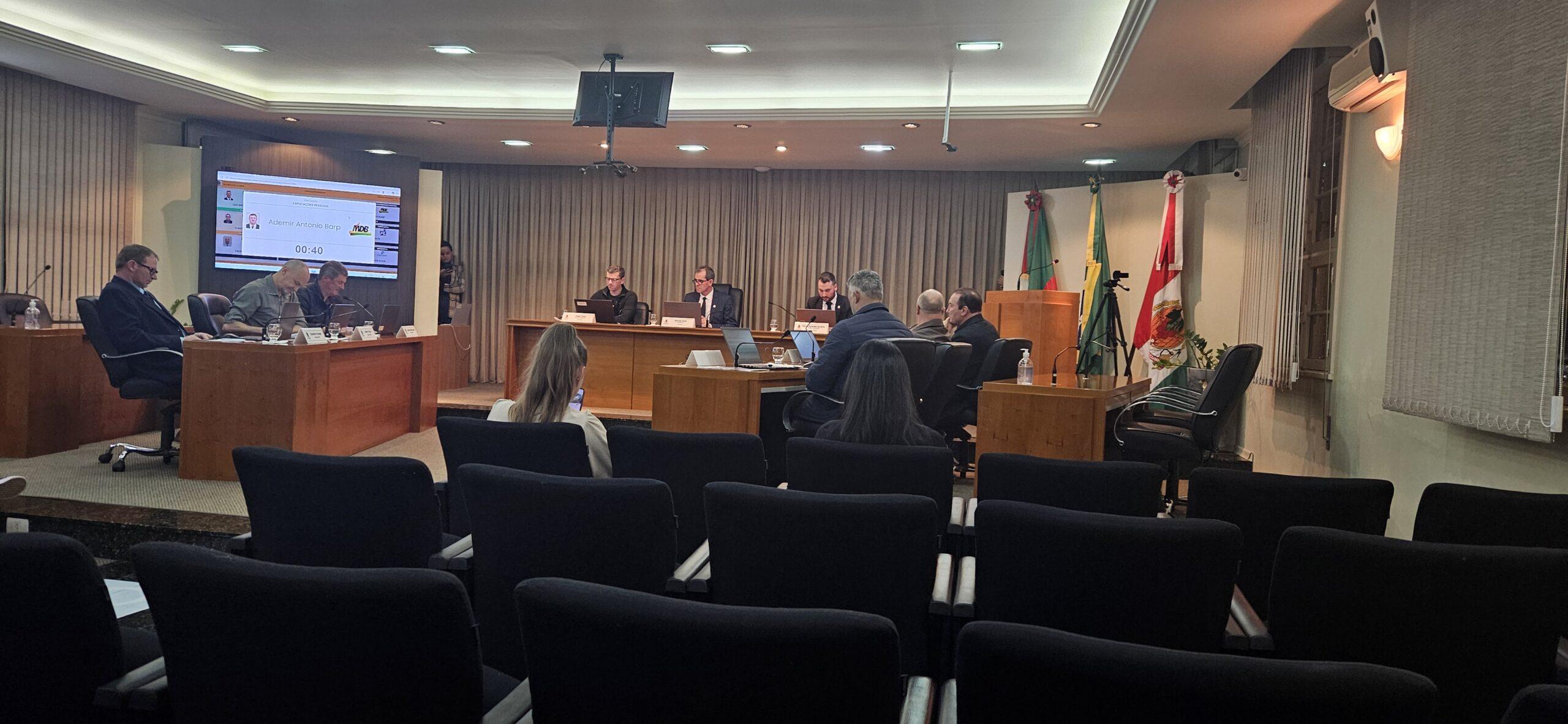 Câmara de Vereadores volta a transmitir sessões ao vivo em Flores da Cunha