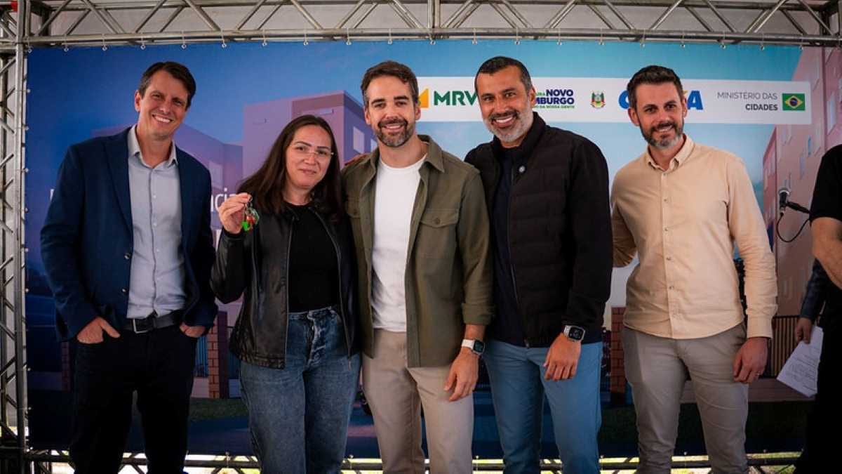 Programa Porta de Entrada no RS é concluído com entrega de moradia para 117 famílias de Novo Hamburgo