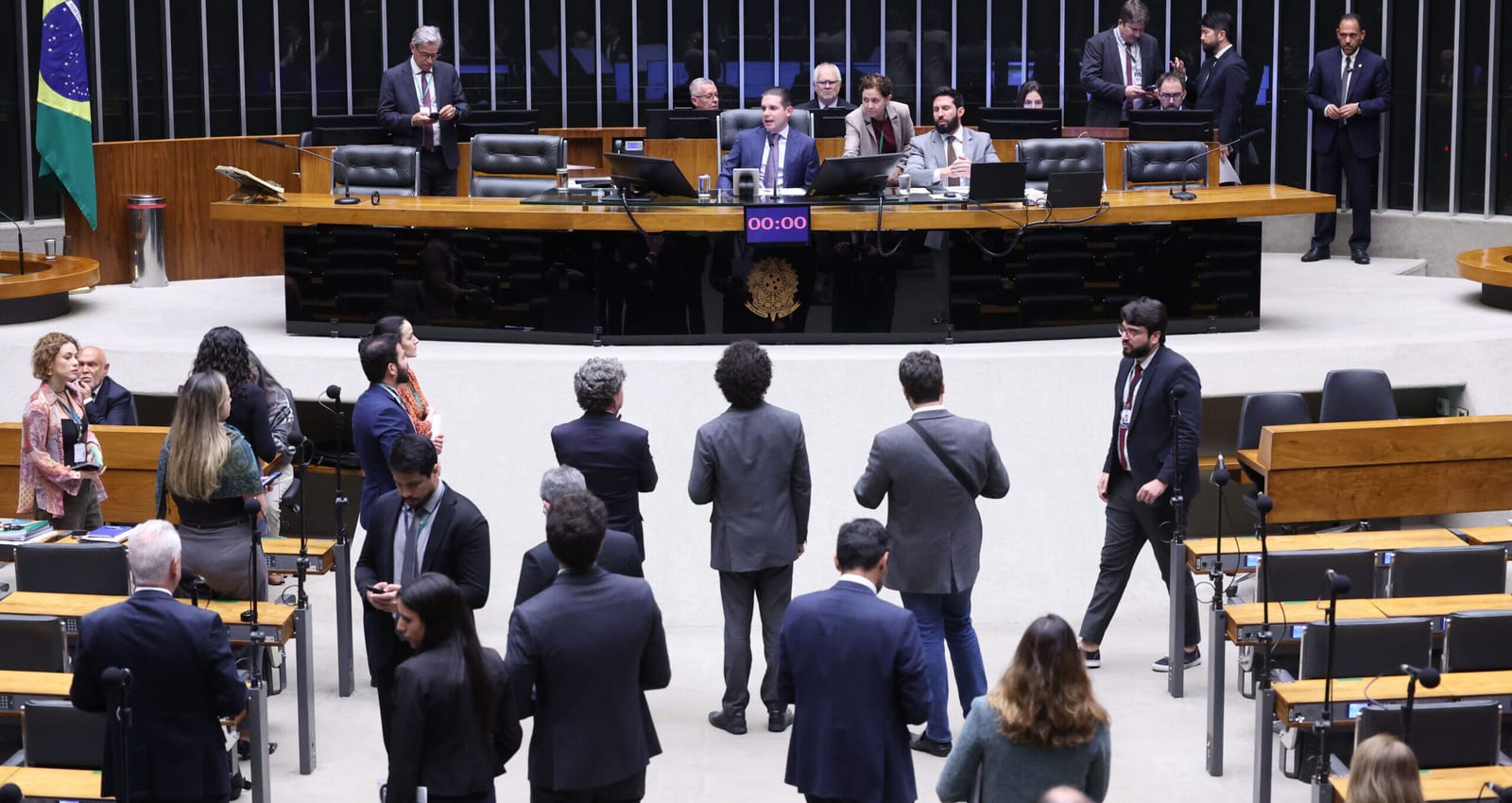 Câmara aprova novo limite de enquadramento para microempreendedor individual e inclui perdão de dívidas
