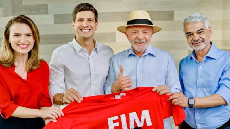Frente Popular grava com Lula; João Campos diz que presidente deve ir a Pernambuco