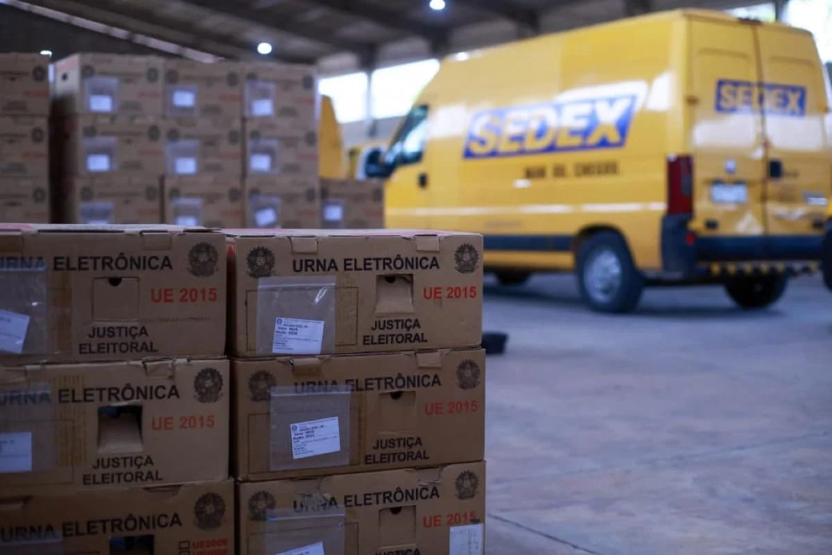TRE-DF inicia distribuição de urnas para o 1º turno neste domingo (4/10)