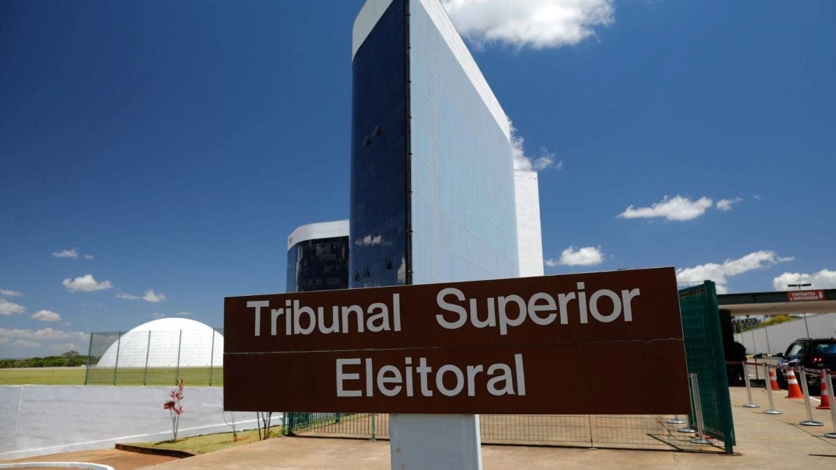 TSE orienta seções ainda abertas a receber votos até as 19h