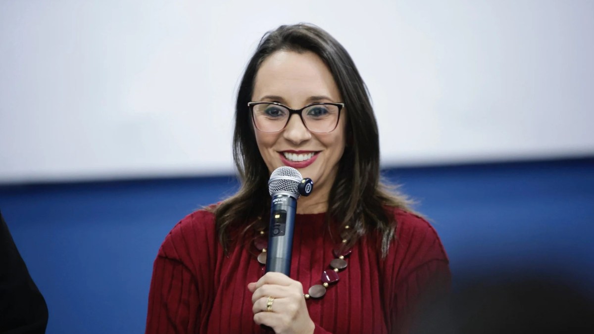 Podemos se reúne e avalia aliança com Flávio Bolsonaro na eleição