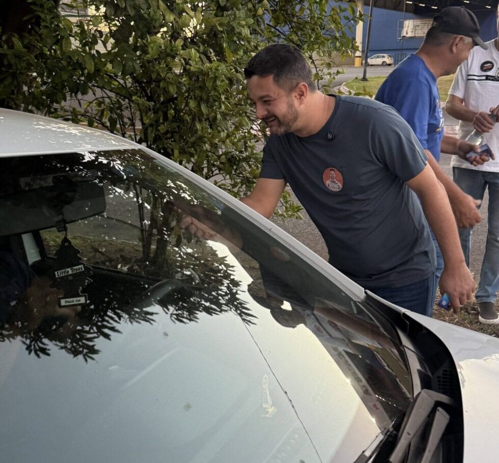 Roger Gasques faz bandeiraço na Zona Norte de Presidente Prudente