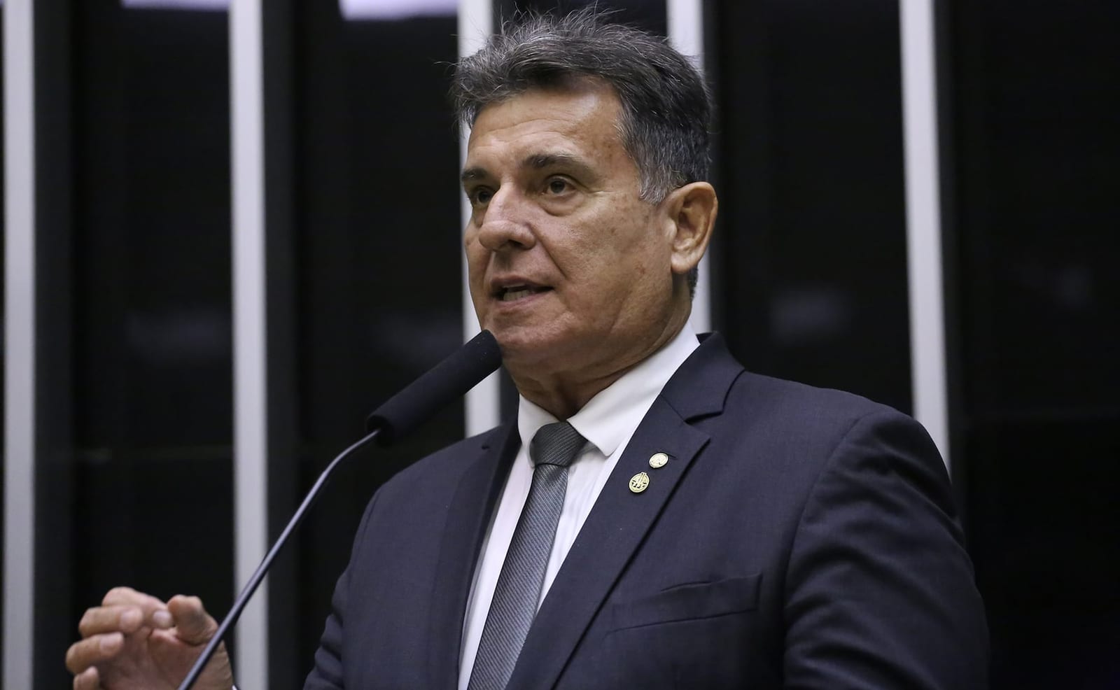 Comissão da Câmara adia votação do novo Código de Trânsito para depois de 4 de outubro