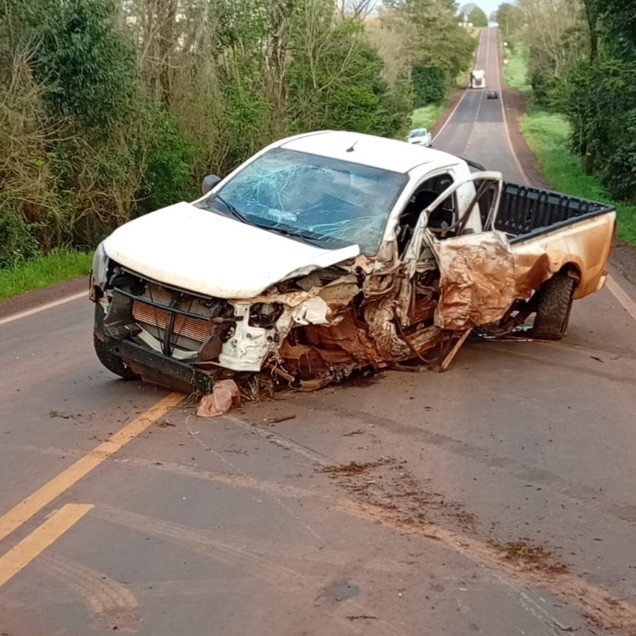 Colisão entre Honda Civic e S10 deixa um jovem de 20 anos morto e seis feridos na ERS-514, em Ijuí