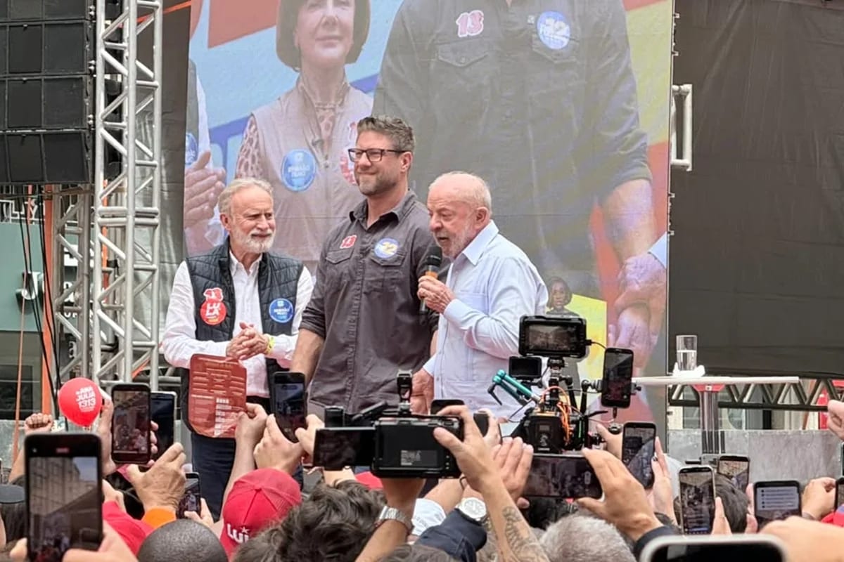 Lula diz que retirada do sigilo do Caso Master vai