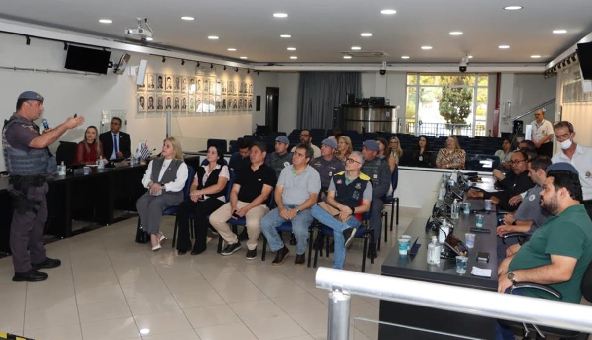 Tatuí discute integração entre PM, GCM, prefeitura e rede de assistência