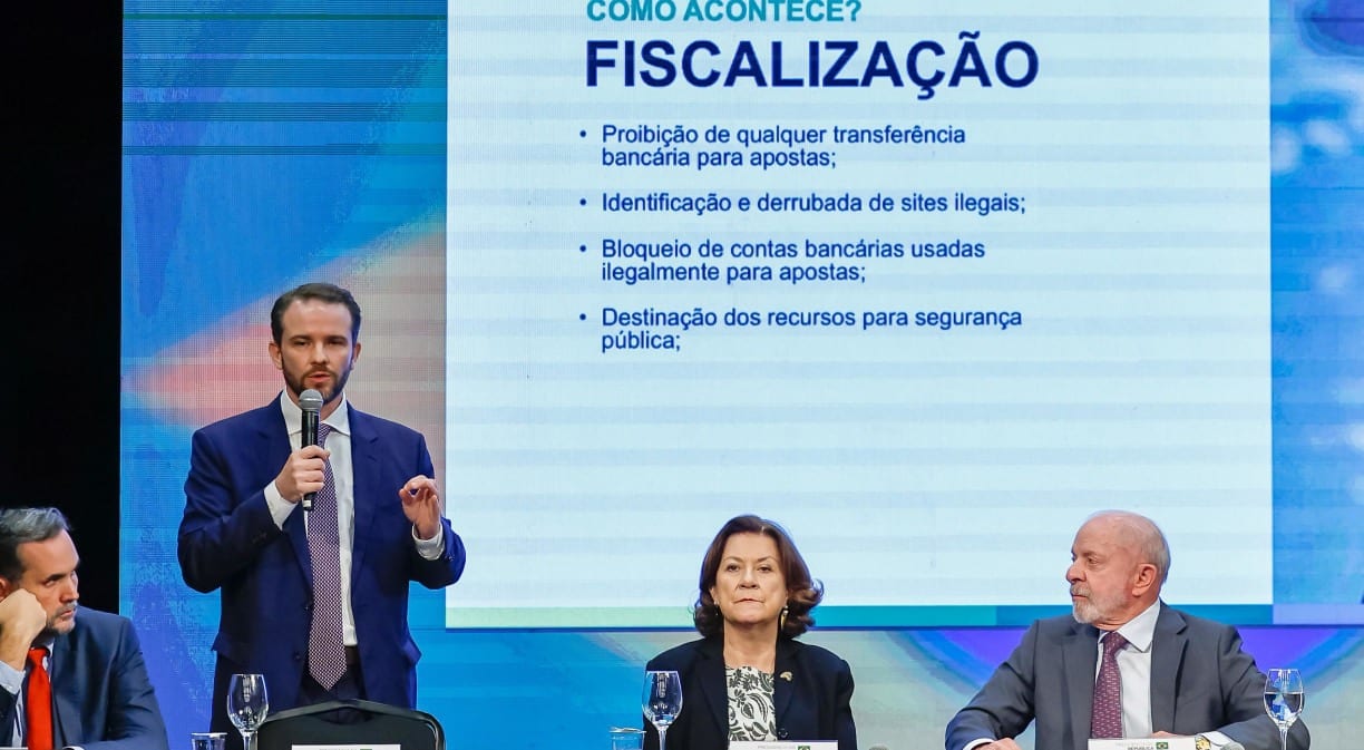 Durigan: ainda há R$ 1,3 bi em saldo de bets, que até amanhã informarão a bancos valor por CPF