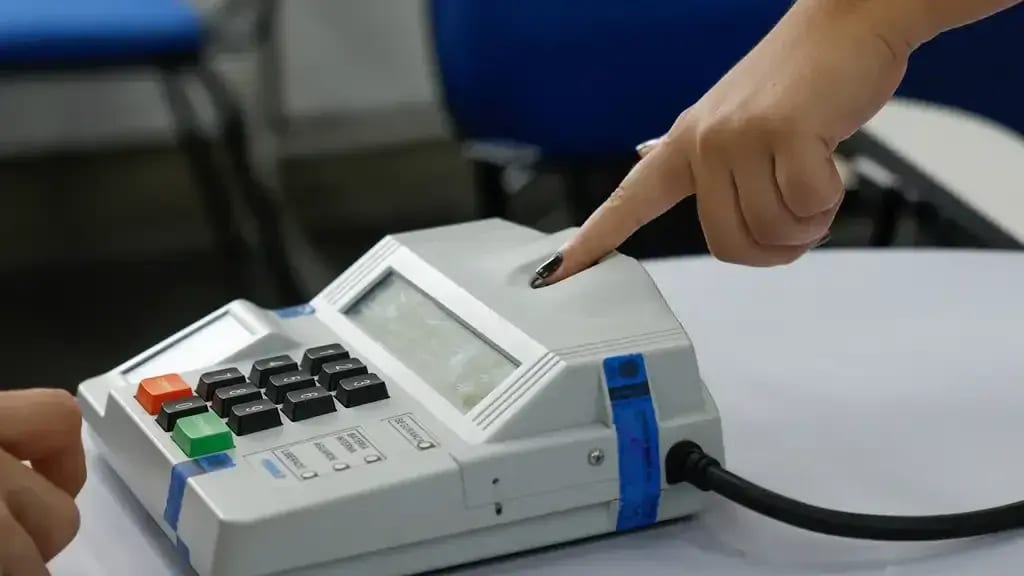 Segundo turno decide Presidência neste domingo, sem mudanças nos locais de votação na região